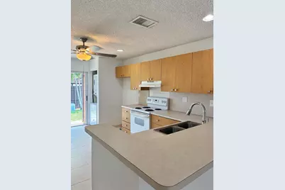 2301 Buttonwood Avenue, Pembroke Pines, FL 33026 - Photo 2