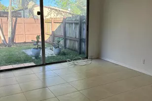 2301 Buttonwood Ave, Pembroke Pines, FL 33026 - Photo 8