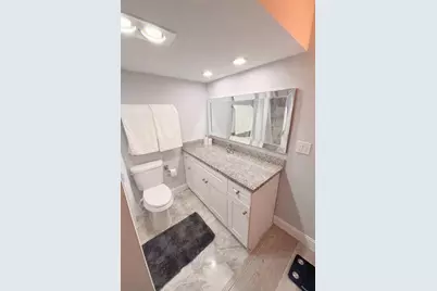 605 Oaks Drive #304, Pompano Beach, FL 33069 - Photo 16