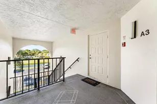 1108 Green Pine Blvd, West Palm Beach, FL 33409 - Photo 4