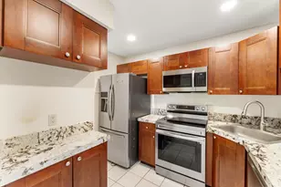 1108 Green Pine Blvd, West Palm Beach, FL 33409 - Photo 10