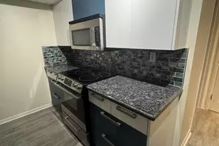 20818 San Simeon Way, Miami, FL 33179 - Photo 14