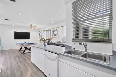 9378 NW 8th Circle, Plantation, FL 33324 - Photo 16