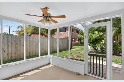 371 SE 1st Avenue, Pompano Beach, FL 33060 - Photo 12