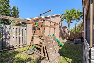 8584 Shawe Way, Boca Raton, FL 33433 - Photo 18