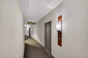 1750 N Bayshore Dr, Miami, FL 33132 - Photo 38