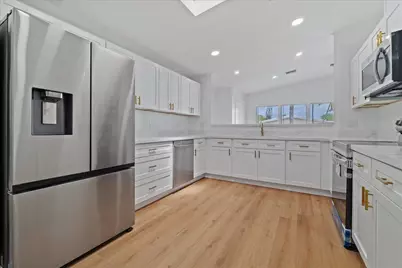 6571 NW 37th Avenue, Coconut Creek, FL 33073 - Photo 8