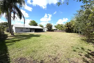 357 Las Palmas St, Royal Palm Beach, FL 33411 - Photo 18