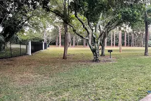 3732 Savoy Ln, West Palm Beach, FL 33417 - Photo 14