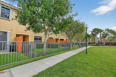10457 Wellington Parc Drive, Wellington, FL 33449 - Photo 46