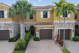 10457 Wellington Parc Dr, Wellington, FL 33449 - Photo 2