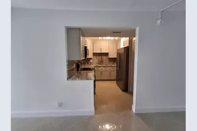 8763 Shadow Wood Boulevard #202, Coral Springs, FL 33071 - Photo 4