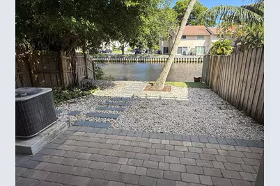 632 NE 20th Street #4, Wilton Manors, FL 33305 - Photo 1