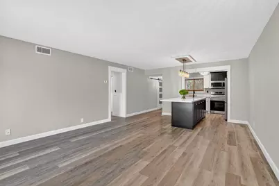 918 SW 9th Street Circle #105, Boca Raton, FL 33486 - Photo 8