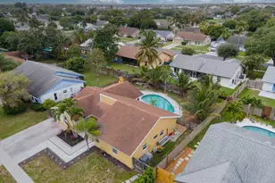 1127 NW 9th St, Boynton Beach, FL 33426 - Photo 32