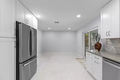 324 Sandpiper Avenue, Royal Palm Beach, FL 33411 - Photo 12