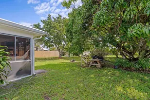 324 Sandpiper Ave, Royal Palm Beach, FL 33411 - Photo 30