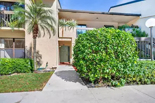 5021 Oakhill Ln, Delray Beach, FL 33484 - Photo 2