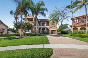 659 Cresta Cir, West Palm Beach, FL 33413 - Photo 2