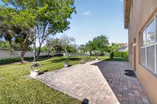 659 Cresta Cir, West Palm Beach, FL 33413 - Photo 4
