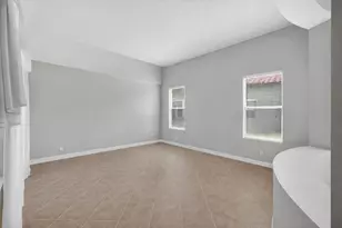 659 Cresta Cir, West Palm Beach, FL 33413 - Photo 10