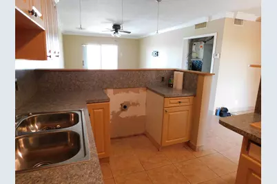 4770 NW 10 Court NW #306, Plantation, FL 33313 - Photo 10