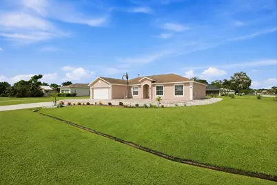 602 SW Kenyoun Street, Port Saint Lucie, FL 34983 - Photo 2