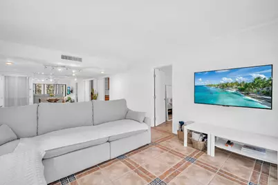 1823 Presidential Way #E101, West Palm Beach, FL 33401 - Photo 18