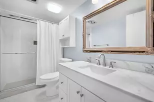 1823 Presidential Way, West Palm Beach, FL 33401 - Photo 38