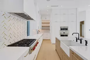 330 Grove Pl, Delray Beach, FL 33444 - Photo 10