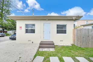 1744 Madison St, Hollywood, FL 33020 - Photo 2