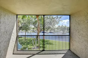 14 Royal Palm Way, Boca Raton, FL 33432 - Photo 2
