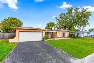 8821 NW 3rd St, Pembroke Pines, FL 33024 - Photo 2