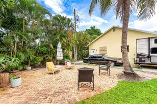 613 N 5th St, Lantana, FL 33462 - Photo 32