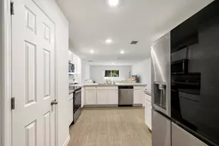 1316 Gibralter St SW, Palm Bay, FL 32909 - Photo 6