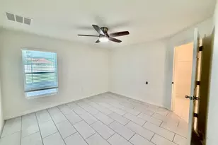 949 SW Fisherman Ave, Port Saint Lucie, FL 34953 - Photo 10