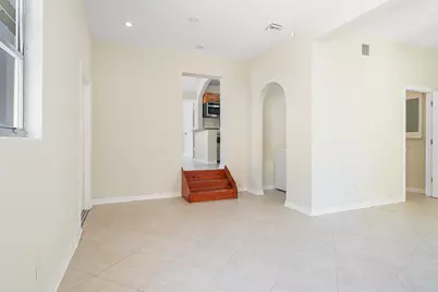 215 S Federal Highway #2 Rear, Lake Worth Beach, FL 33460 - Photo 6