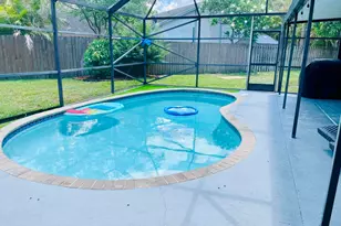 1317 Periwinkle Pl, Wellington, FL 33414 - Photo 2