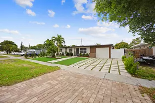 1895 Violet Ave, West Palm Beach, FL 33415 - Photo 2