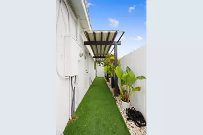 1895 Violet Avenue, West Palm Beach, FL 33415 - Photo 58