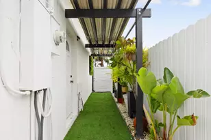 1895 Violet Ave, West Palm Beach, FL 33415 - Photo 58