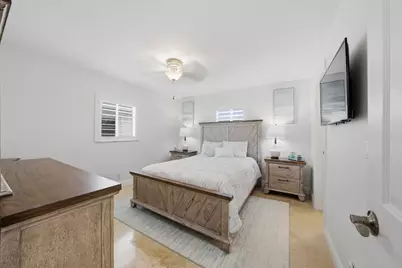 2390 SW 14th Avenue, Boynton Beach, FL 33426 - Photo 12