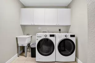 106 Las Brisas Cir, Hypoluxo, FL 33462 - Photo 28