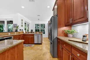 106 Las Brisas Cir, Hypoluxo, FL 33462 - Photo 10