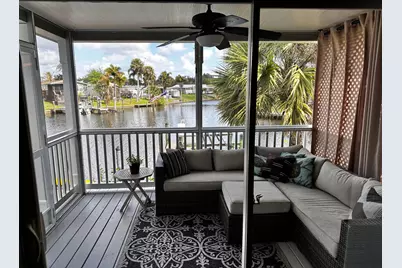 121 SE Paradise Place, Stuart, FL 34997 - Photo 12