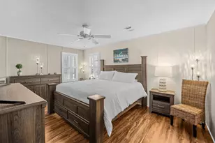 121 SE Paradise Pl, Stuart, FL 34997 - Photo 14