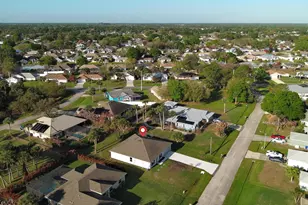 450 Kendall Ave, Sebastian, FL 32958 - Photo 2