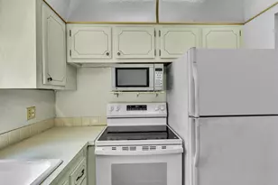 5 Markham A, Deerfield Beach, FL 33442 - Photo 10