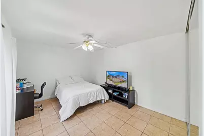 149 Lake Arbor Drive, Palm Springs, FL 33461 - Photo 24