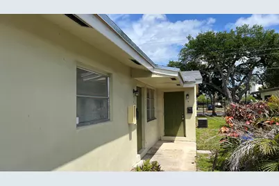 390 SW 27th Terrace #1-3, Fort Lauderdale, FL 33312 - Photo 1